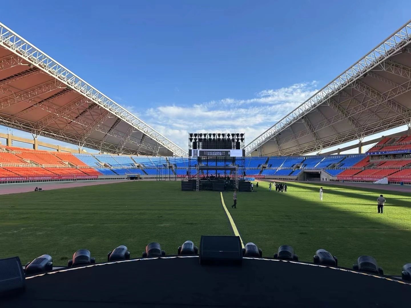 九游app入口：舞台灯光设备购销合同2024年
