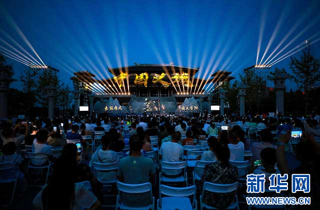 【文化中国行】社火——西宁人自己的春节大舞台
