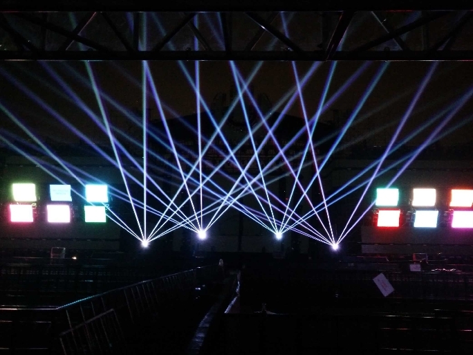 酒吧图片装修设计效果图-舞美吧台灯光设计-K98酒吧舞台灯光