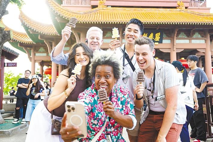 “五一”假期千万游客畅游荆楚(图1)