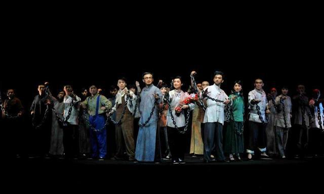 舞台灯光设计需警惕越炫目越浅薄(图2)