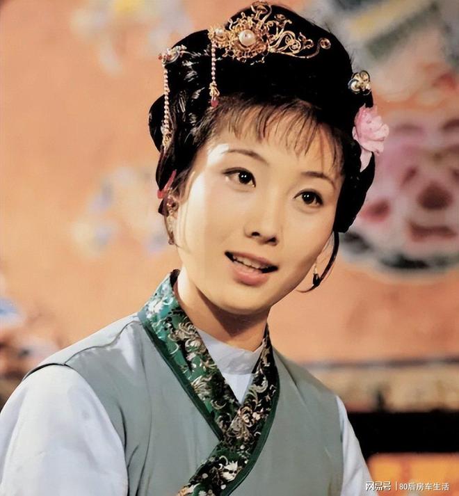 89岁朱媛媛母亲高调哭泣引发人们对李乃文的思考。(图1)