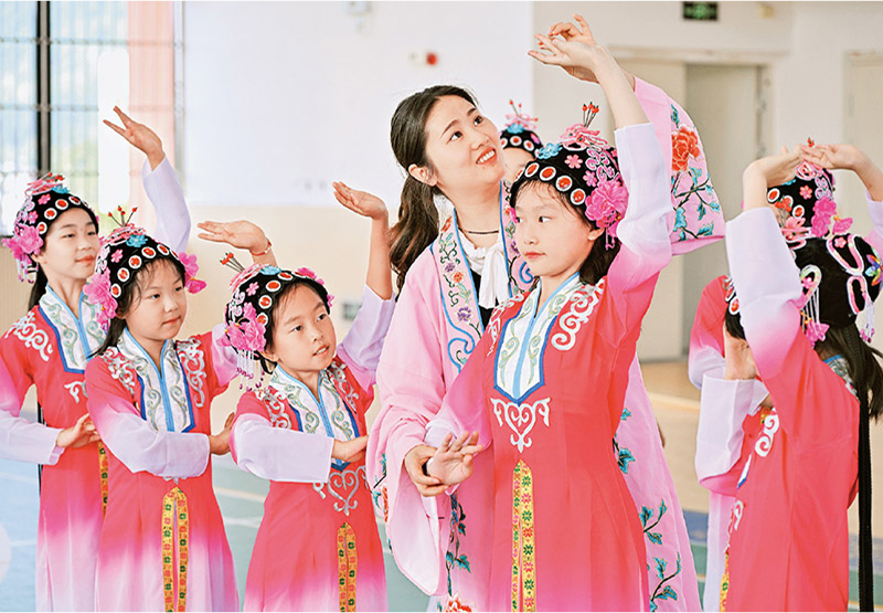 求是专访 如何回答好“何赛飞之问”(图2)