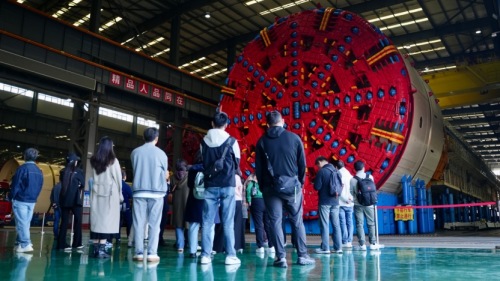 从传统装备到智能系统湖南工程机械是如何构建全球竞争力的(图2)