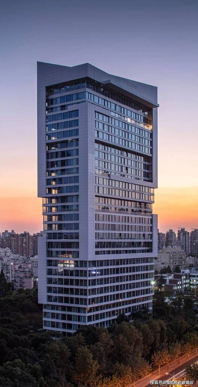 【全城聚焦】中鹰黑森林官方售楼处发布:中鹰黑森林利好引爆市场(图1)