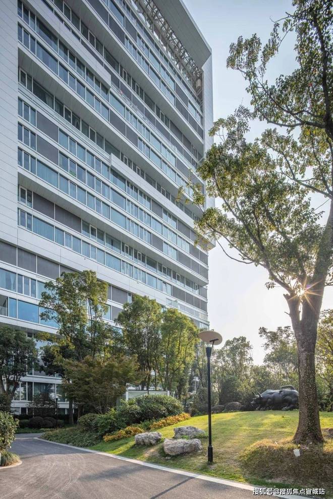 【全城聚焦】中鹰黑森林官方售楼处发布:中鹰黑森林利好引爆市场(图4)