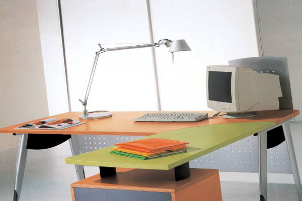 电脑桌台灯有什么牌子好(图1)