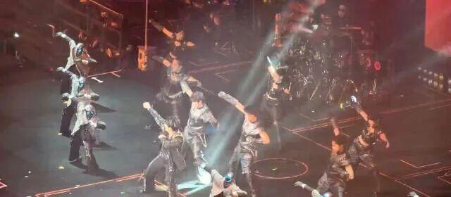 王力宏的钢铁舞团:人机协同时代舞台留给人类的最后王座(图6)