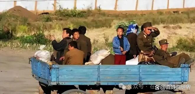 柳京饭店的灯光与郊区的黑暗:朝鲜不可言说的贫富差距(图2)