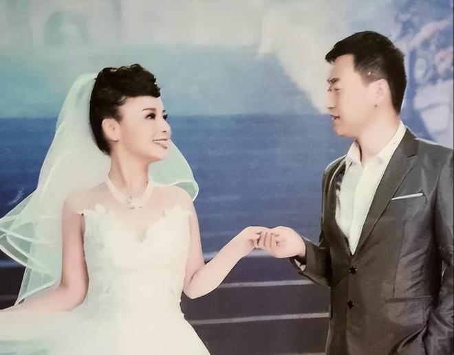 盲人歌手刘赛:7年前不顾反对嫁到农村如今丈夫成了她的骄傲(图8)