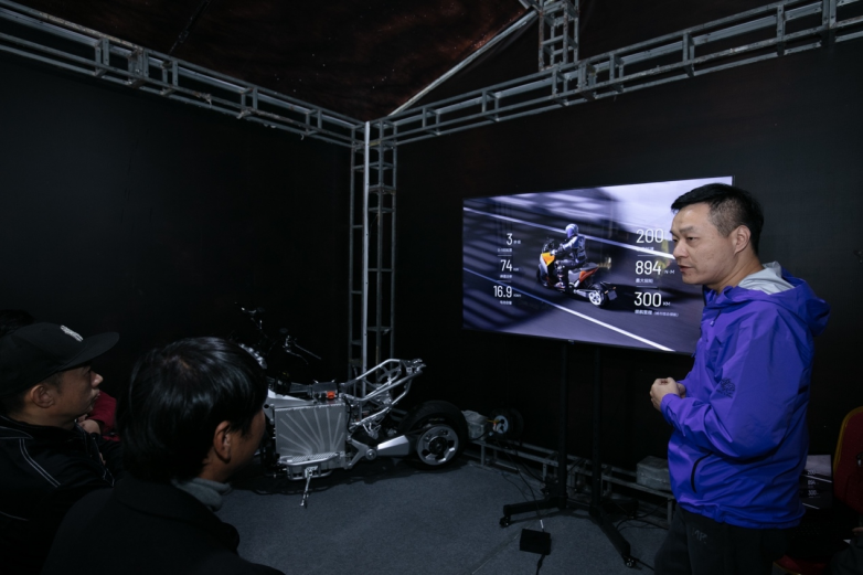 号外电摩的“智行合一”:做难而正确的事(图3)