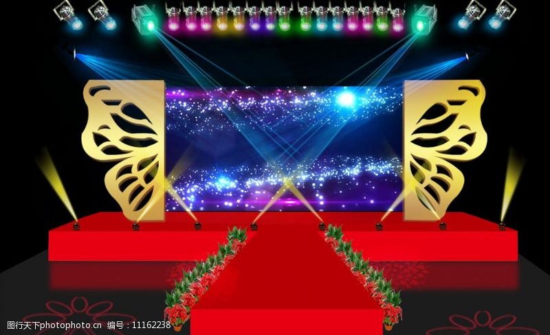 舞台设计惊为天人！华晨宇沈阳演唱会360度四面台震撼全场裸眼3D技术颠覆想象